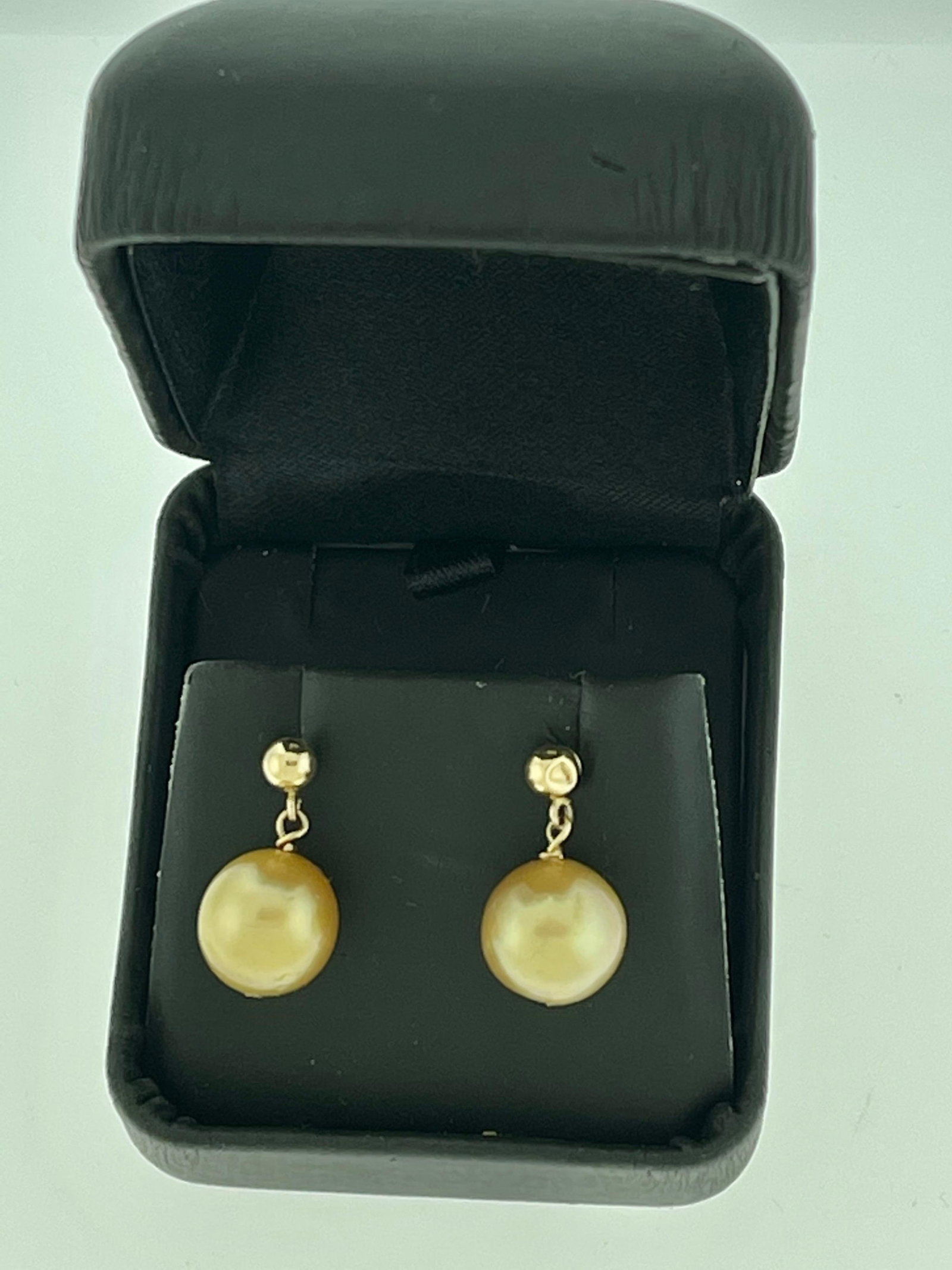 Golden South Sea Pearl Dangling Earrings 14 Karat Yellow Gold - 5