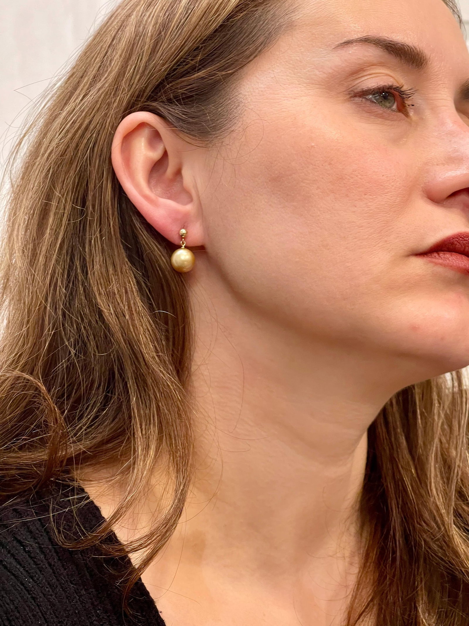 Golden South Sea Pearl Dangling Earrings 14 Karat Yellow Gold - 8