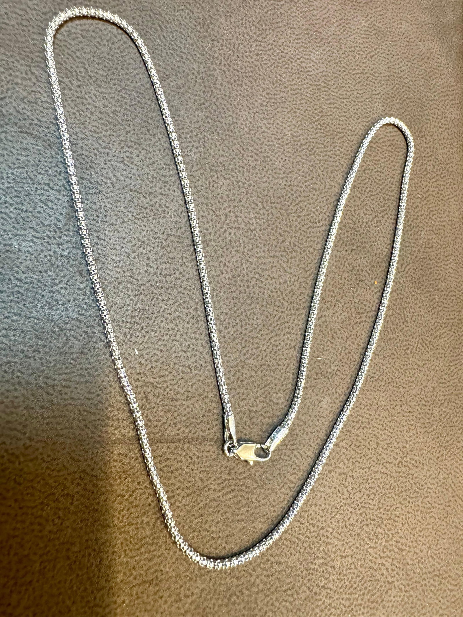 Vintage Unisex 14kt White Gold 17 Inch long Chain 1.6 mm, Italian , 3.8 gm - 3
