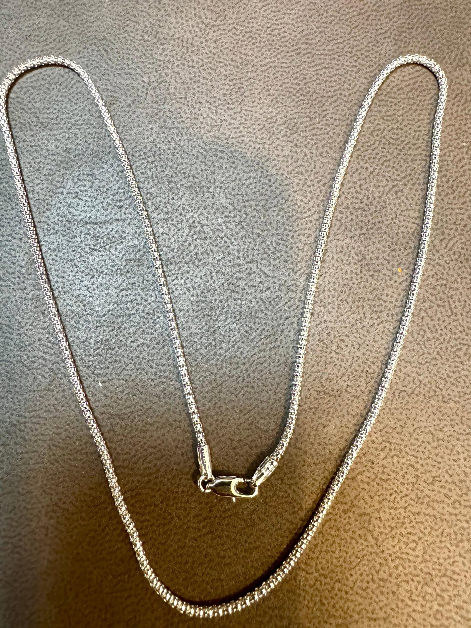 Vintage Unisex 14kt White Gold 17 Inch long Chain 1.6 mm, Italian , 3.8 gm - 4