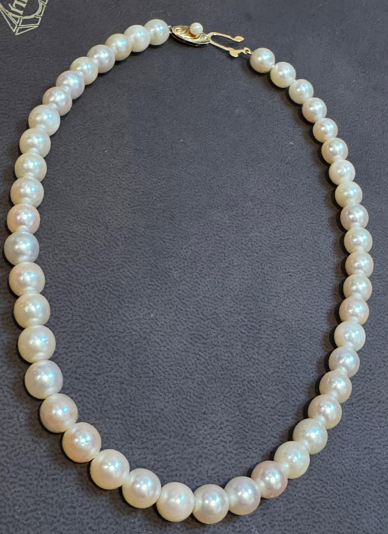 Vintage Cultured Akoya Pearl Necklace Length 14" , 18 Karat Yellow Gold Clasp - 3
