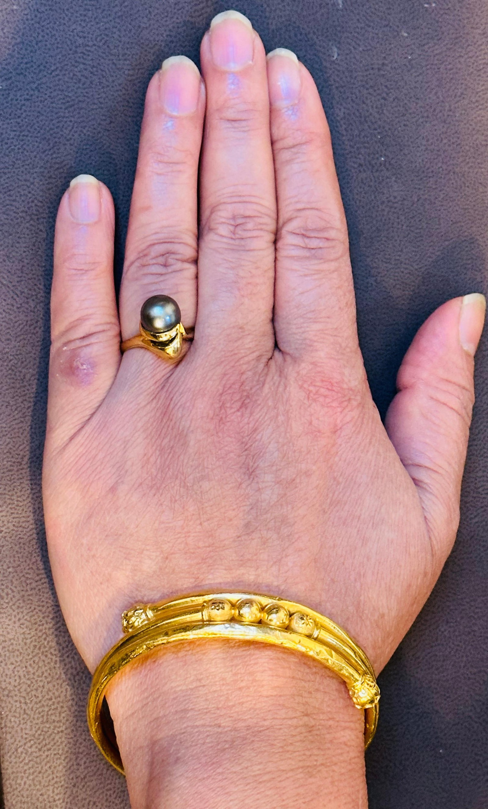 Black Tahitian Pearl 9.3 MM Cocktail Ring 18 Karat Yellow Gold - 11