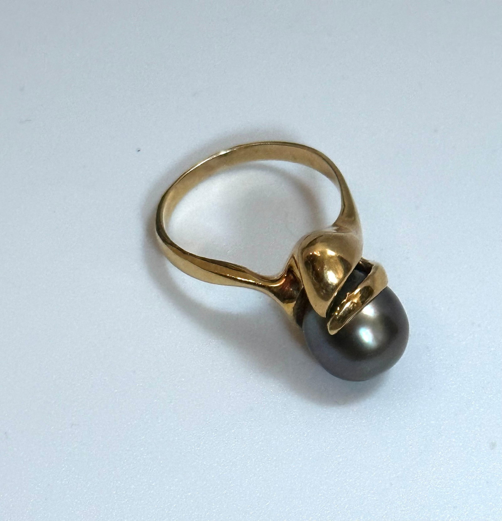 Black Tahitian Pearl 9.3 MM Cocktail Ring 18 Karat Yellow Gold - 3