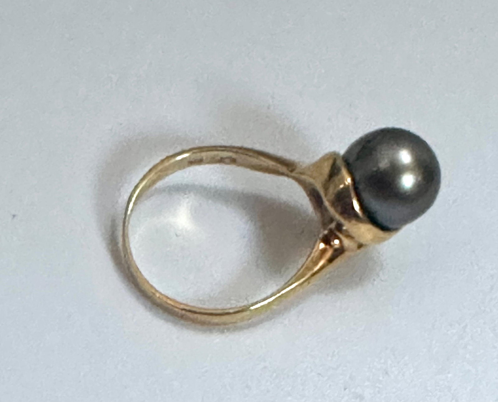 Black Tahitian Pearl 9.3 MM Cocktail Ring 18 Karat Yellow Gold - 8