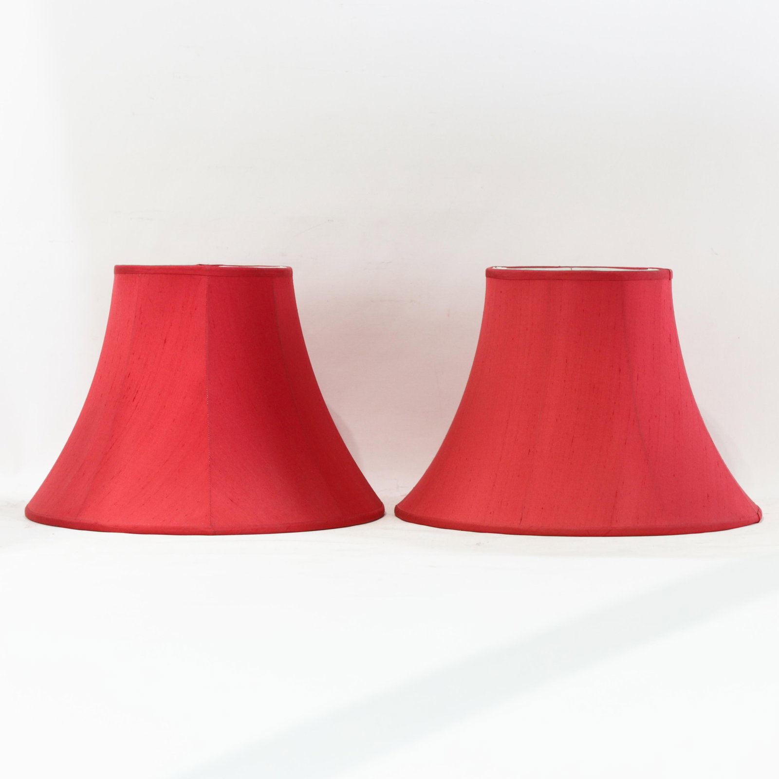 Pair of Vintage Red Textured Raw Silk Scalloped Bell Lamp Shades - 13