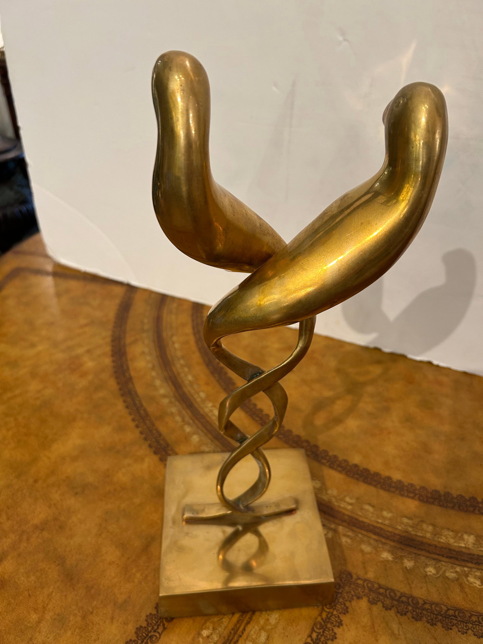 Dolbi Cashier Brass Lovebirds Sculpture - 4