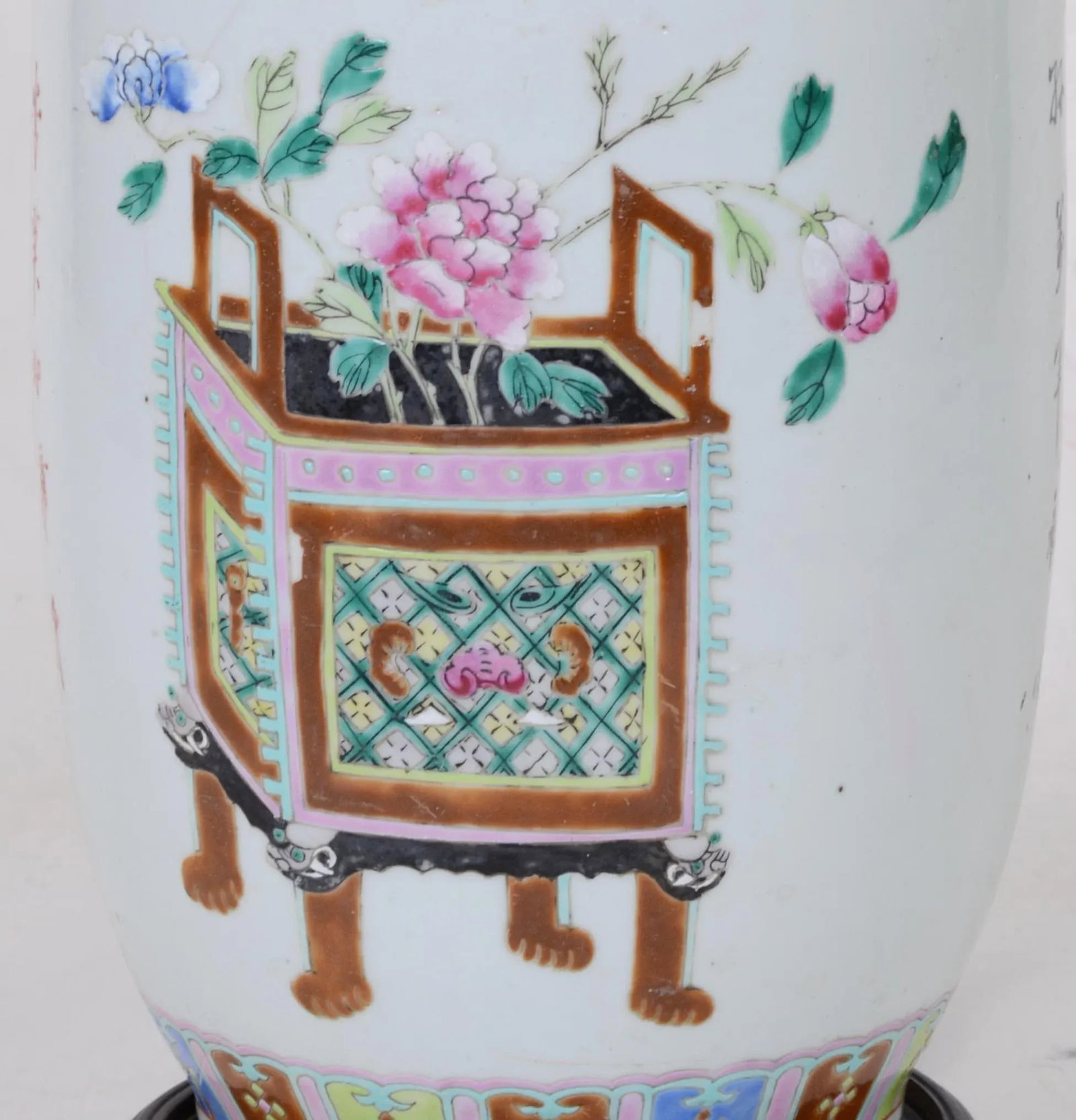 Chinese Antique Famille Rose Porcelain Vase Table Lamp - 6