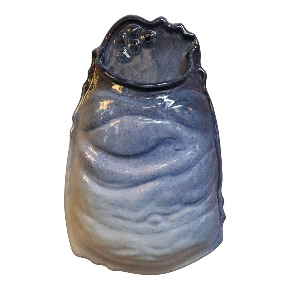 Mid-Century Modern Studio Pottery Blue Ombré Letter Holder by Deanna Nichols: Wall-mounted high gloss blue ceramic letter/recipe holder by ceramicist, Deanna Nichols (b. 1942-2017, Missouri). Holding a BFA from Kansas City Art Institute (1965) and an MFA from Claremont
