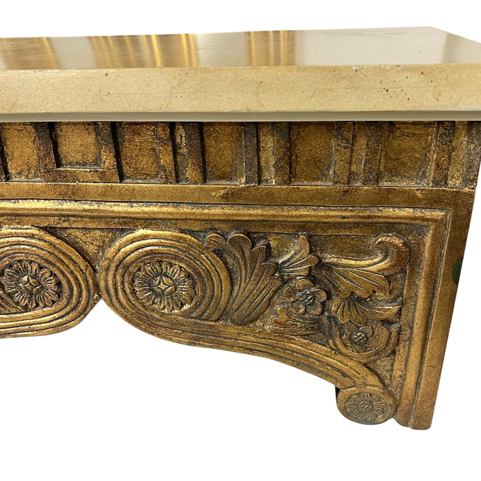 Vintage Large Carved Giltwood Florentine Style Decorative Box - 9