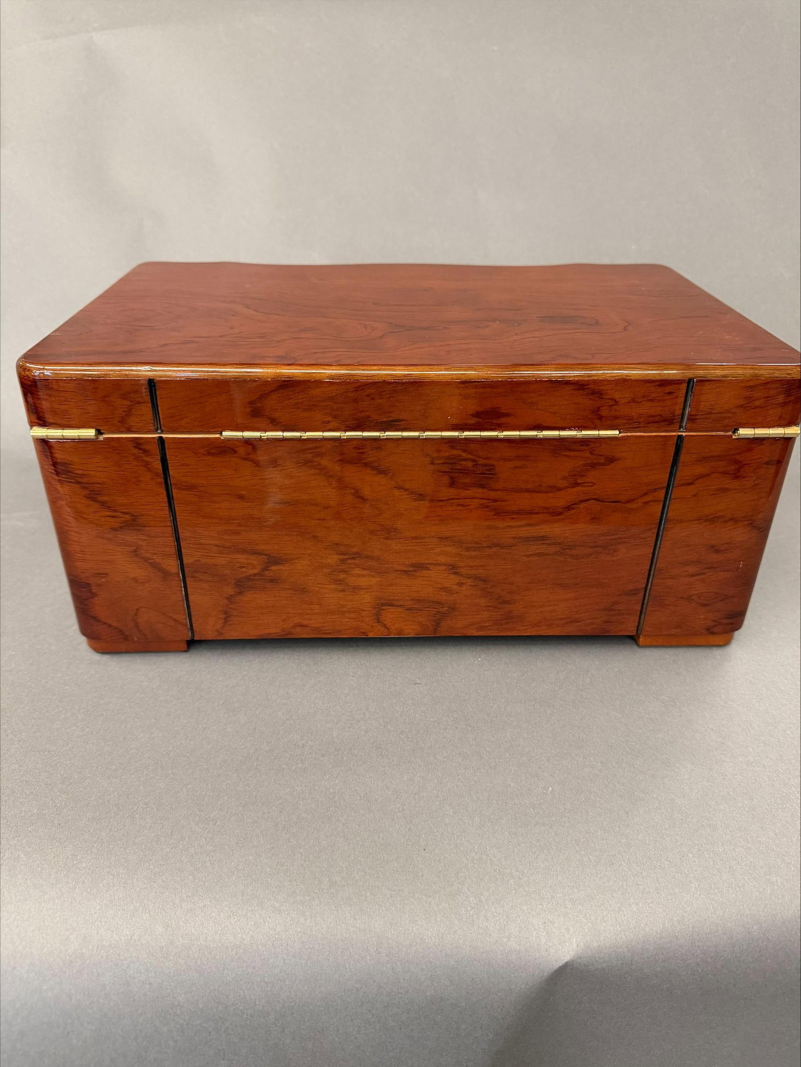 1960s Classic Mahogany Desktop Humidor - 4