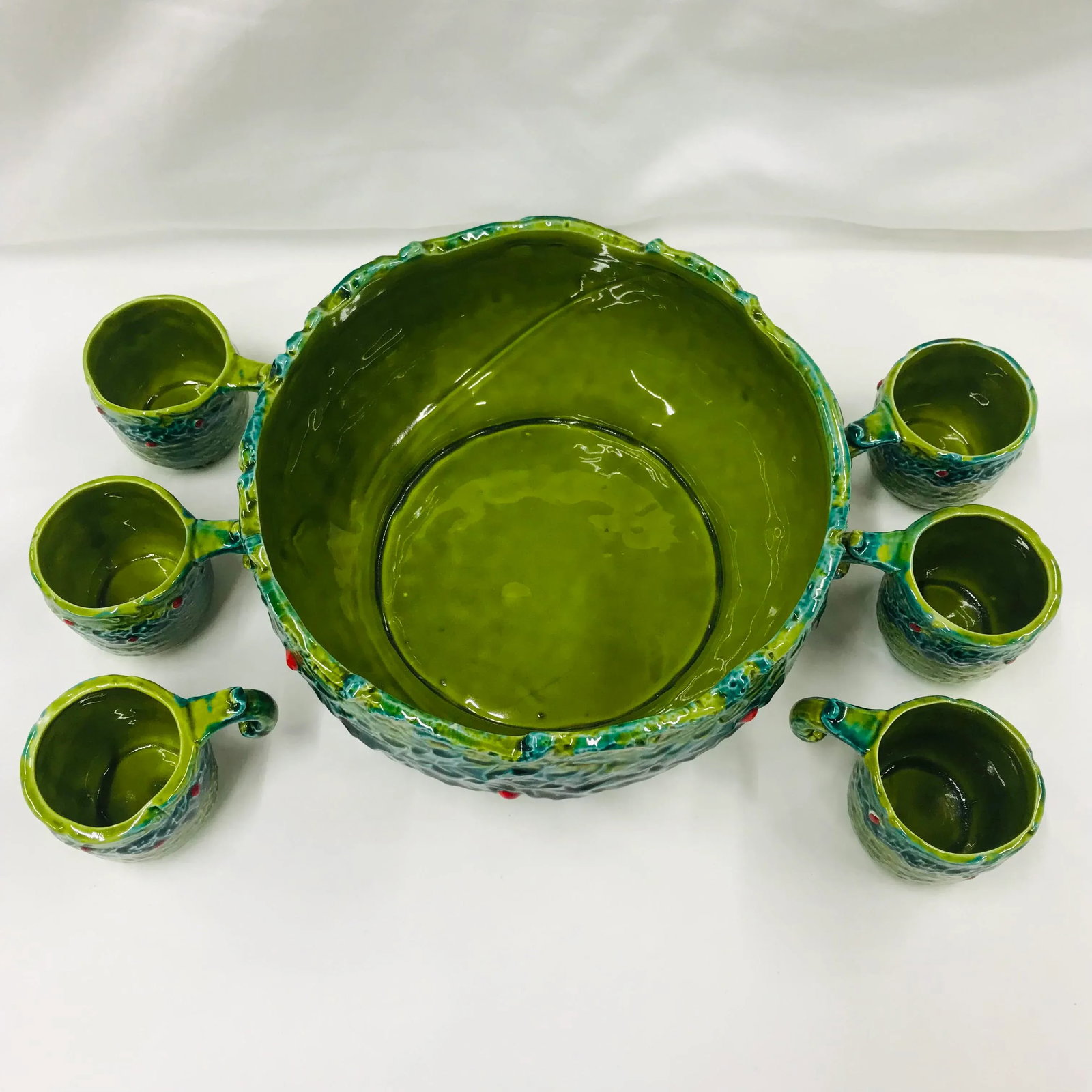 Mid Century Napcoware Holiday Holly Berries Punchbowl With 6 Cups - 3