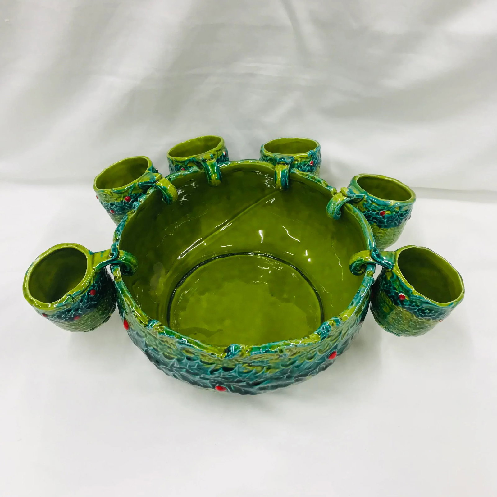 Mid Century Napcoware Holiday Holly Berries Punchbowl With 6 Cups - 6