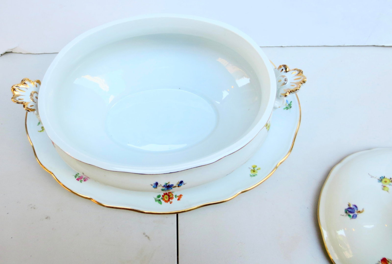 Meissen Tureen Set Scattered Flowers Pattern --2 Pieces - 6