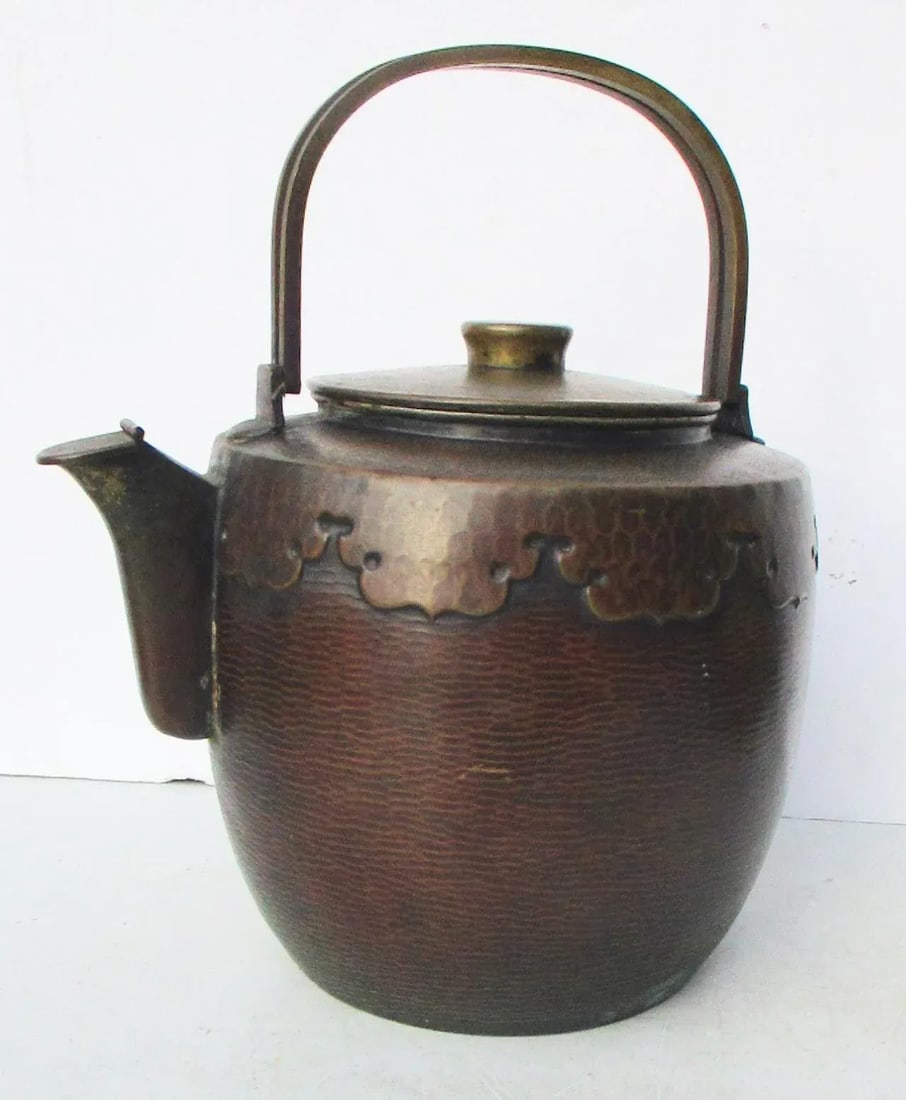 1940s Japanese Hammered Copper Tea Pot - 10