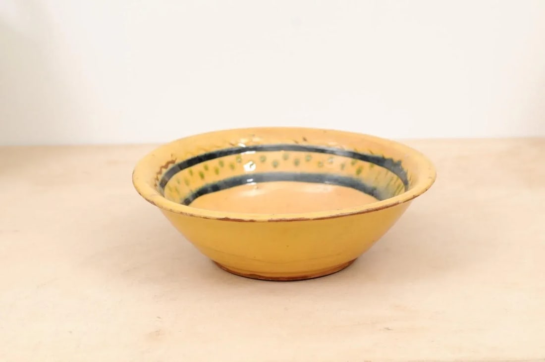 French 19th Century Bowl from the Poterie Hertz of Annecy, with Yellow Glaze - 2