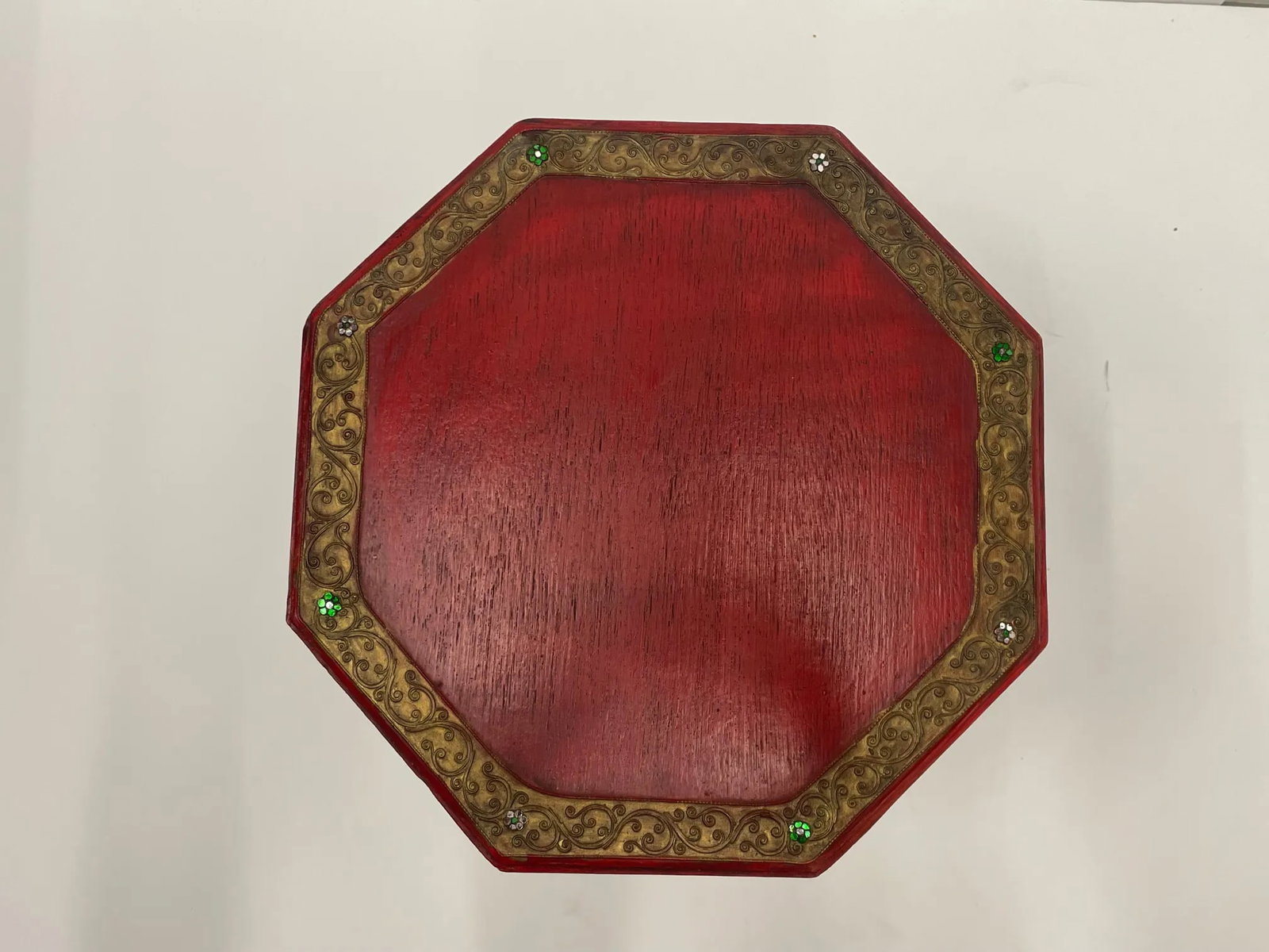 Hand Carved Red and Gilded Moroccan Side Table - 2