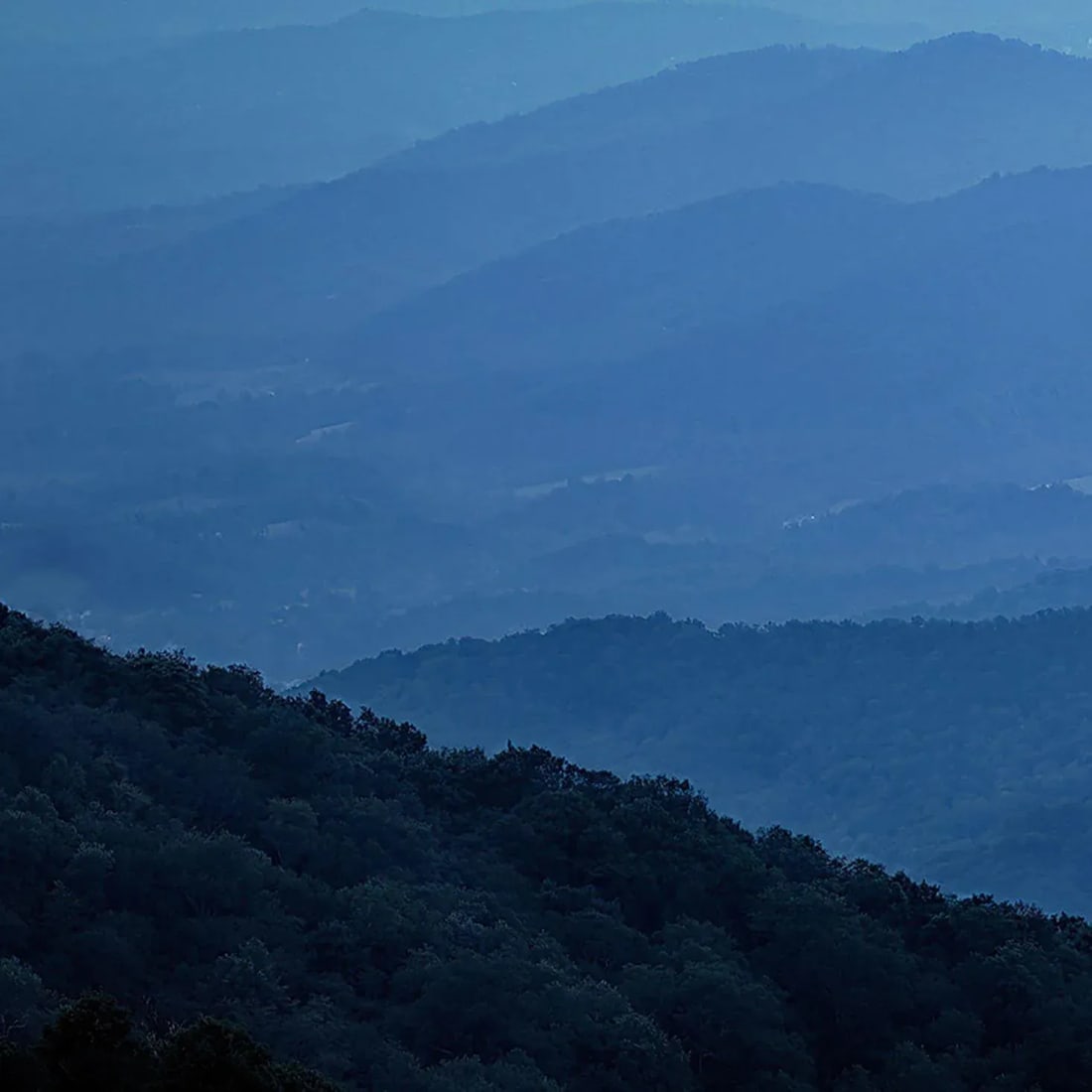 2021 "End of the Day in the Blue Ridge Mountains. North Carolina" Modern Photography, Premium Archiv - 5