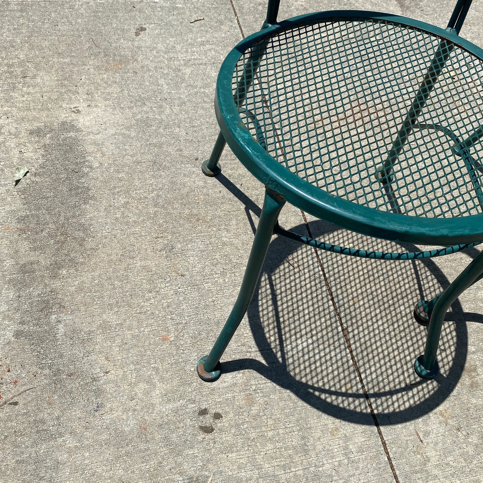 Green Metal Outdoor Mid Century Mesh Chairs - Set of 2 - 4