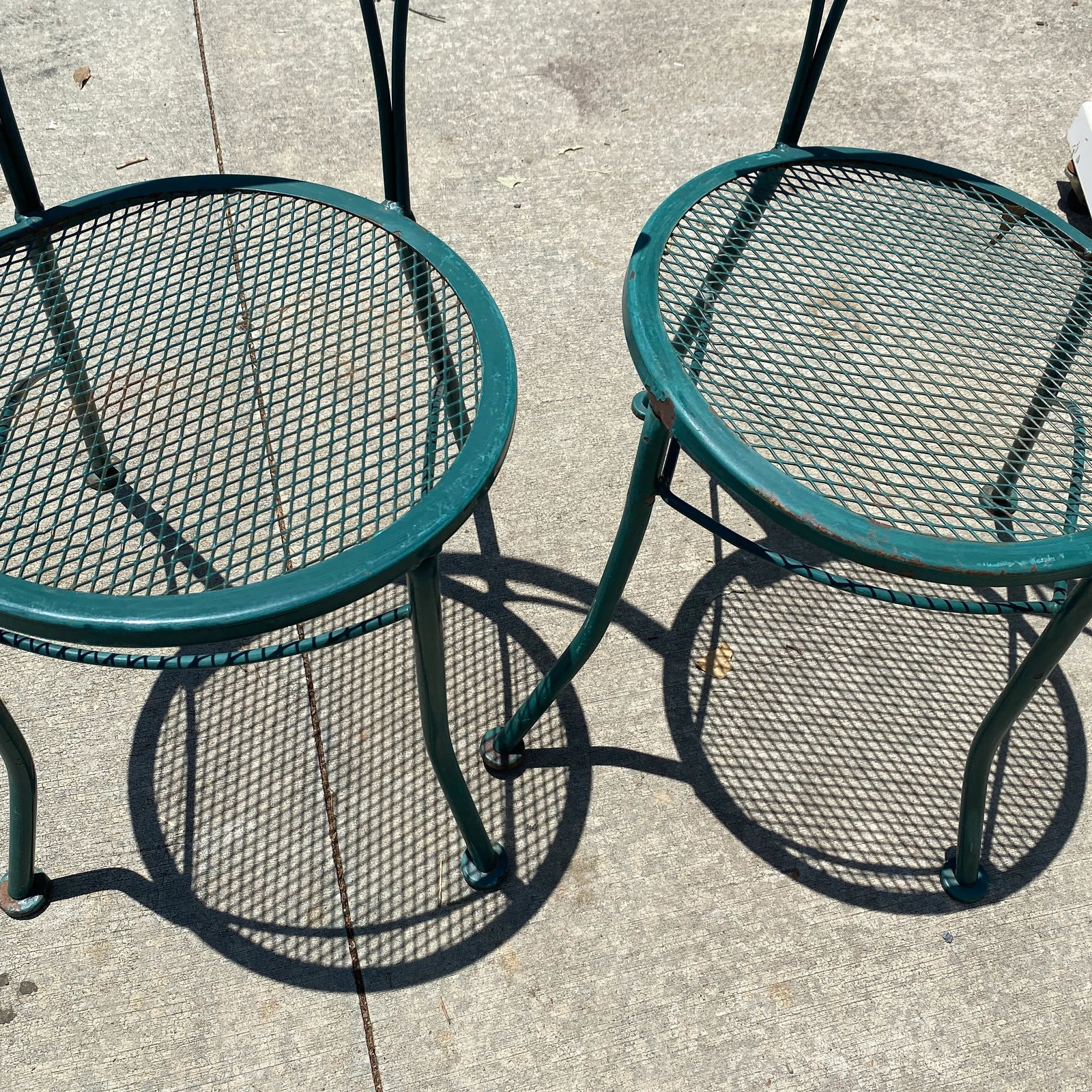 Green Metal Outdoor Mid Century Mesh Chairs - Set of 2 - 5