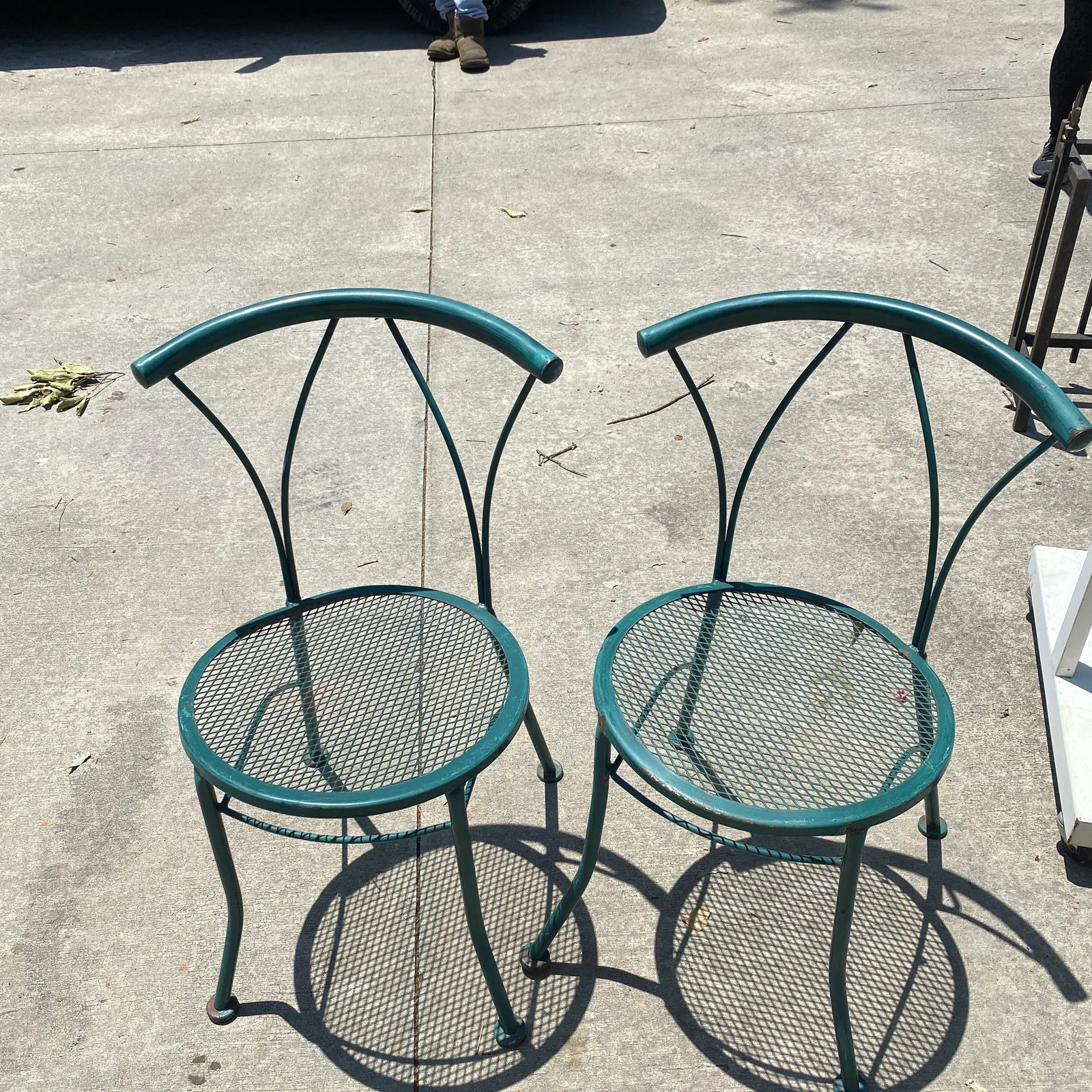 Green Metal Outdoor Mid Century Mesh Chairs - Set of 2 - 7