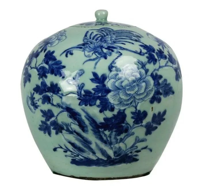 Antique 19th Century Chinese Porcelain Urn With Top - 6