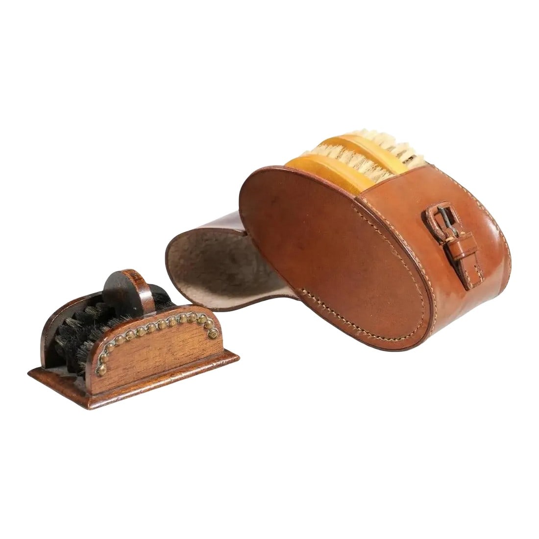English 19th Century Victorian Shoe Care Set with Original Leather Case - 4 Pieces: An antique English Victorian period shoe care set from the 19th century, with four brushes and original leather case. Created in England during the reign of Queen Victoria, this shoe care set