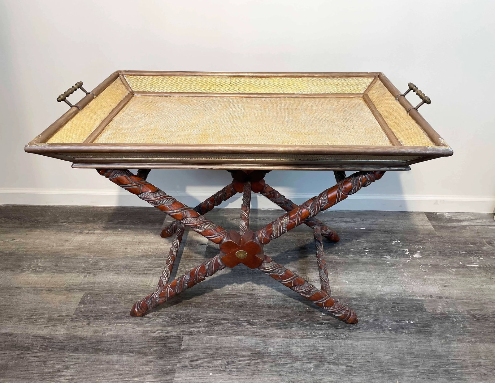 Vintage Exquisite Tray Side Table, White and Gold Lacquered Straw Tray Table Top, - 8