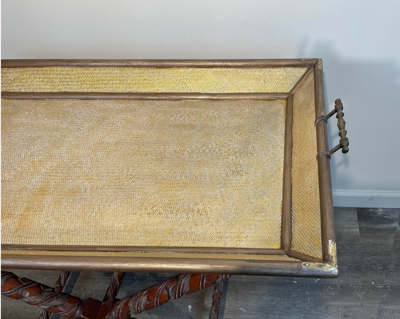 Vintage Exquisite Tray Side Table, White and Gold Lacquered Straw Tray Table Top, - 9