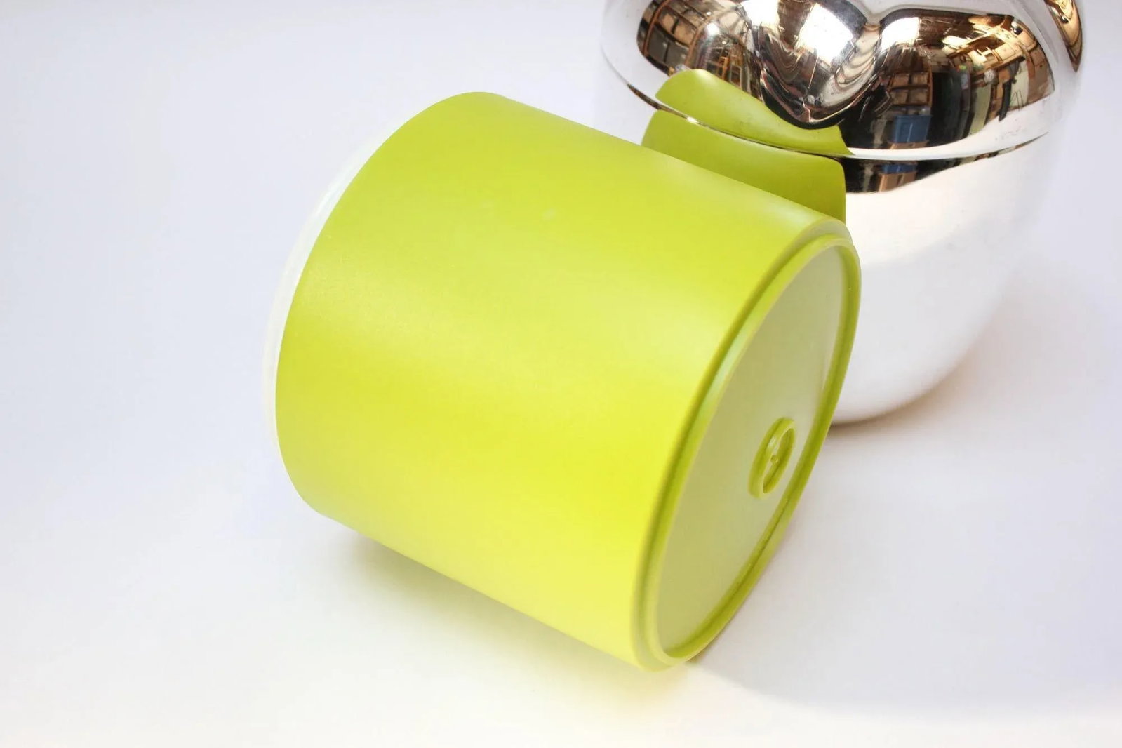 Italian Modernist Silver-Plated "Pepper" Ice Bucket With Neon Green Interior - 7
