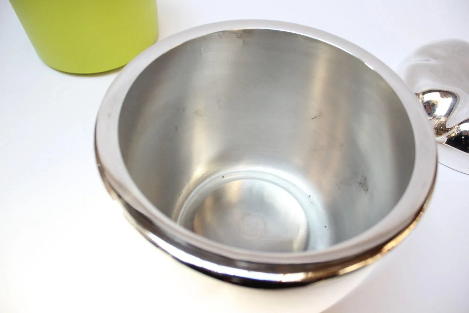 Italian Modernist Silver-Plated "Pepper" Ice Bucket With Neon Green Interior - 9