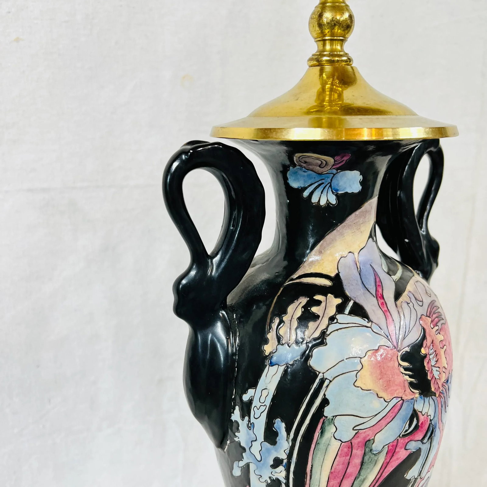 Chinoiserie Style Lamp by Heyward House - 5