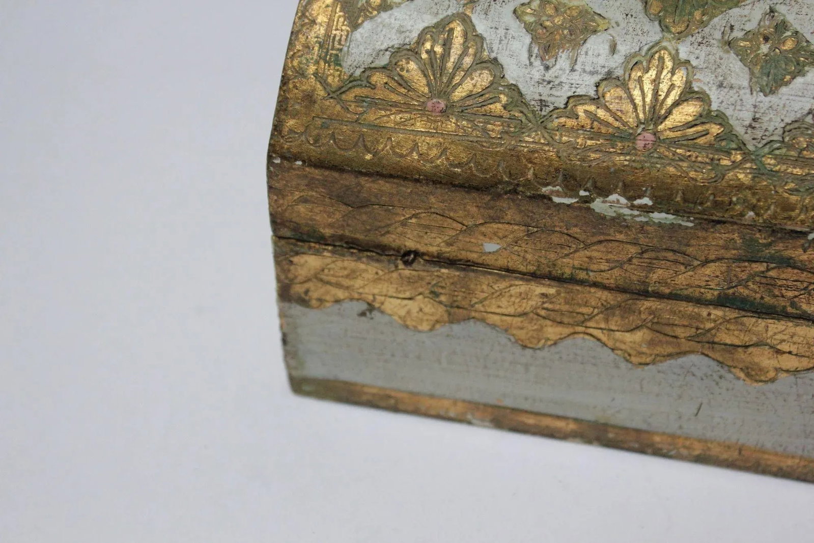 Vintage Italian Florentine Gilt-Wood Domed Box - 12