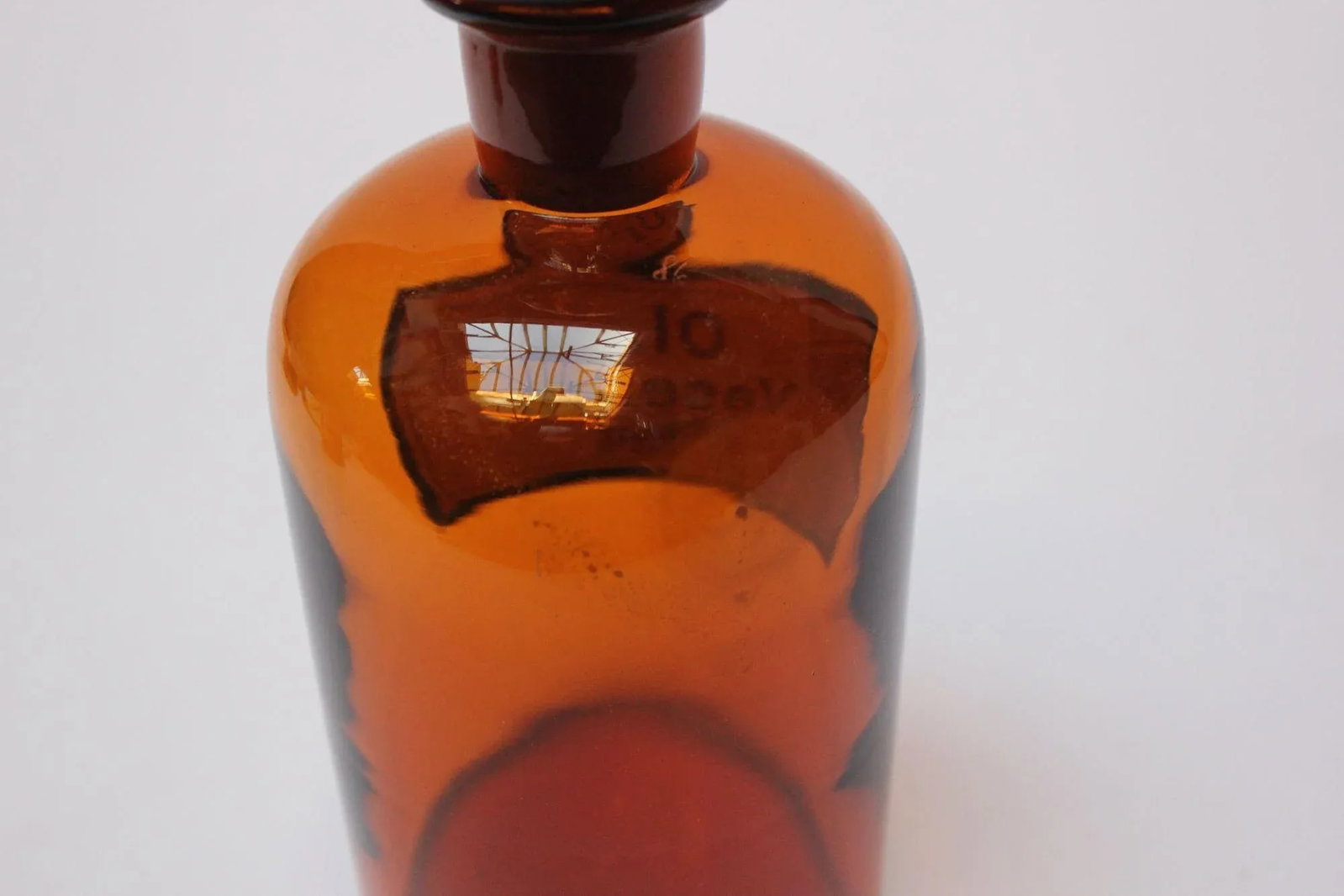 Vintage German Amber Glass "Ol. Vaselini" Apothecary Bottle - 9