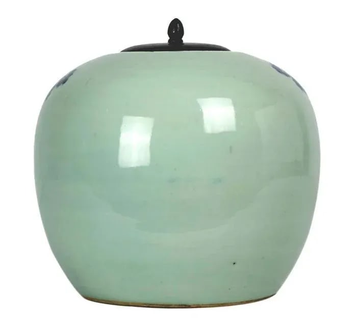 Antique 19th Century Chinese Porcelain Jar With Lid - 2