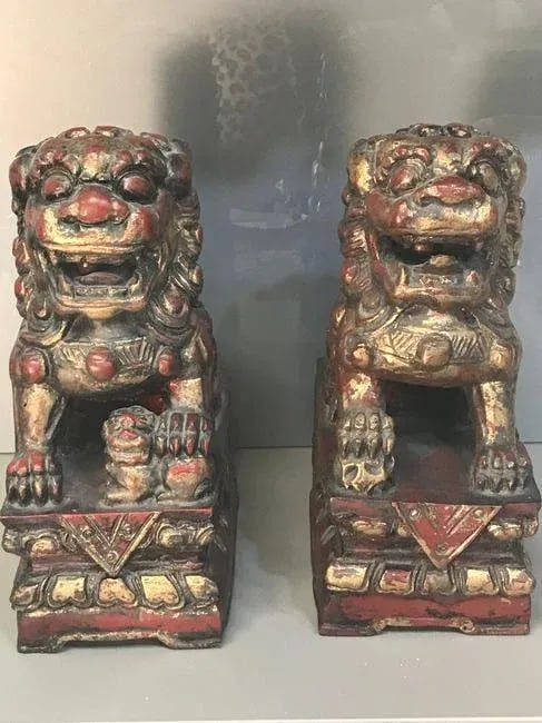 A Pair of 19th Century Antique Gilt and Red Painted Foo Lion Sculpture - 2