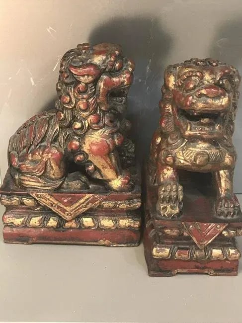 A Pair of 19th Century Antique Gilt and Red Painted Foo Lion Sculpture - 3