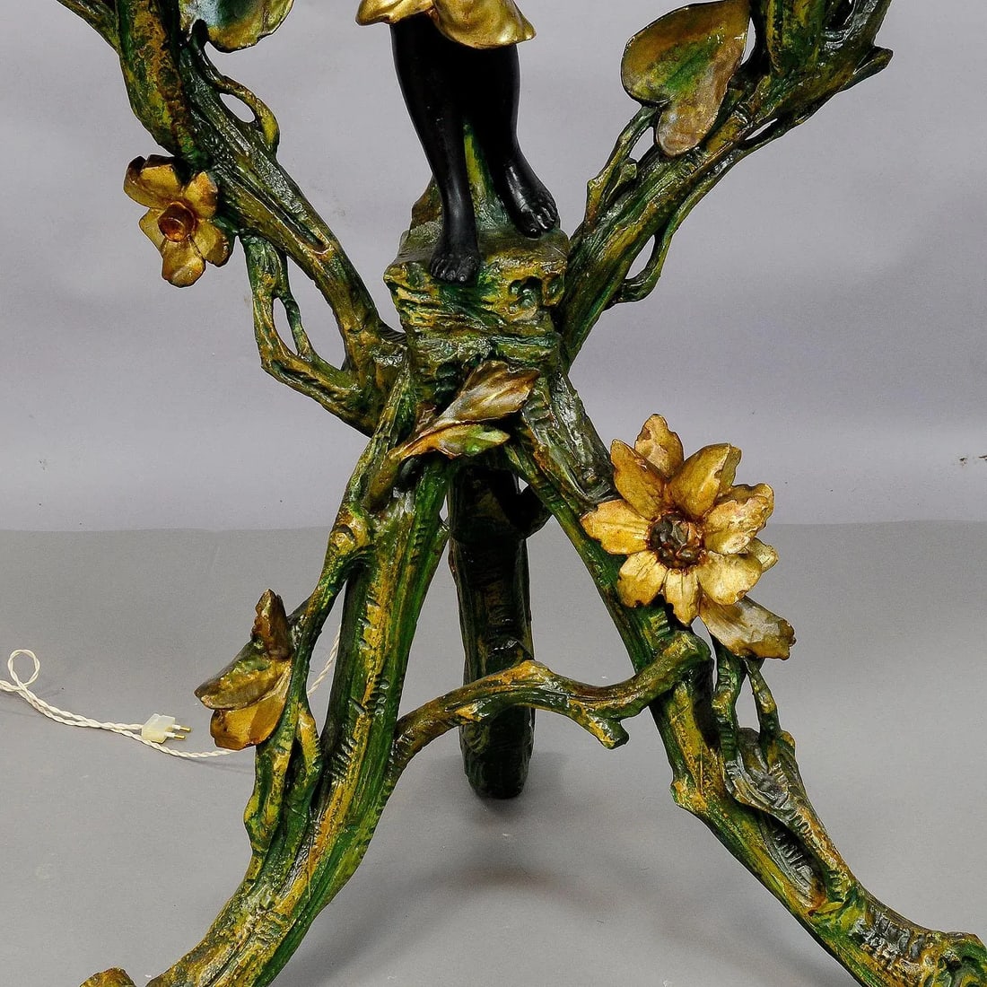 19th Century Venetian Grotto Table With Fairy Tale Elf - 3