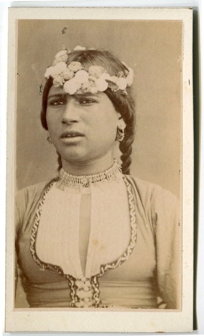 CDV Photograph Orientalist Portrait, Women x9 - 7
