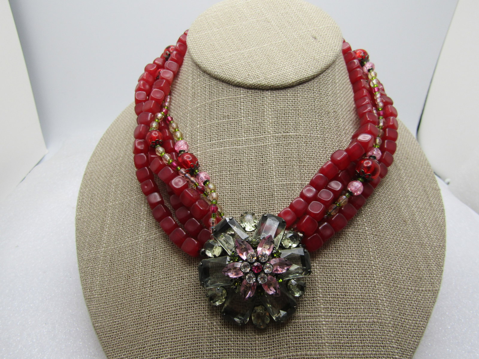 Vintage Five Strand Beaded Necklace, Rhinestone Pendant, 16"-10", 1980's-1990's, Avon.: Title: Vintage Five Strand Beaded Necklace, Rhinestone Pendant, 16"-10", 1980's-1990's, Avon. Description: Vintage Five Strand Beaded Necklace, Avon, Rhiinestone Pendant, 16"-10", 1980's-1990's. This