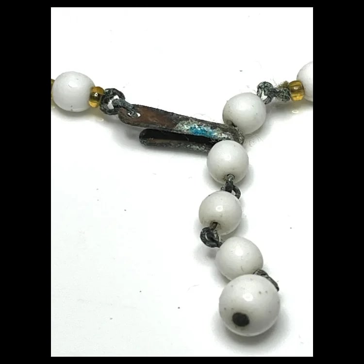 Vintage Milk Glass Beaded Hand Strung Necklace - 5
