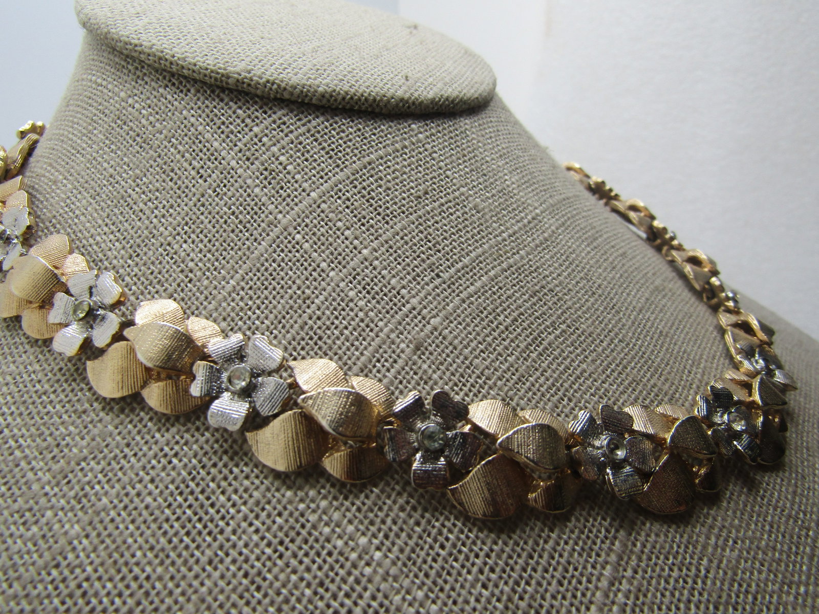 Vintage Two-Tone Floral & Leaf Necklace, 1970's-1980's. 15.5" - 3