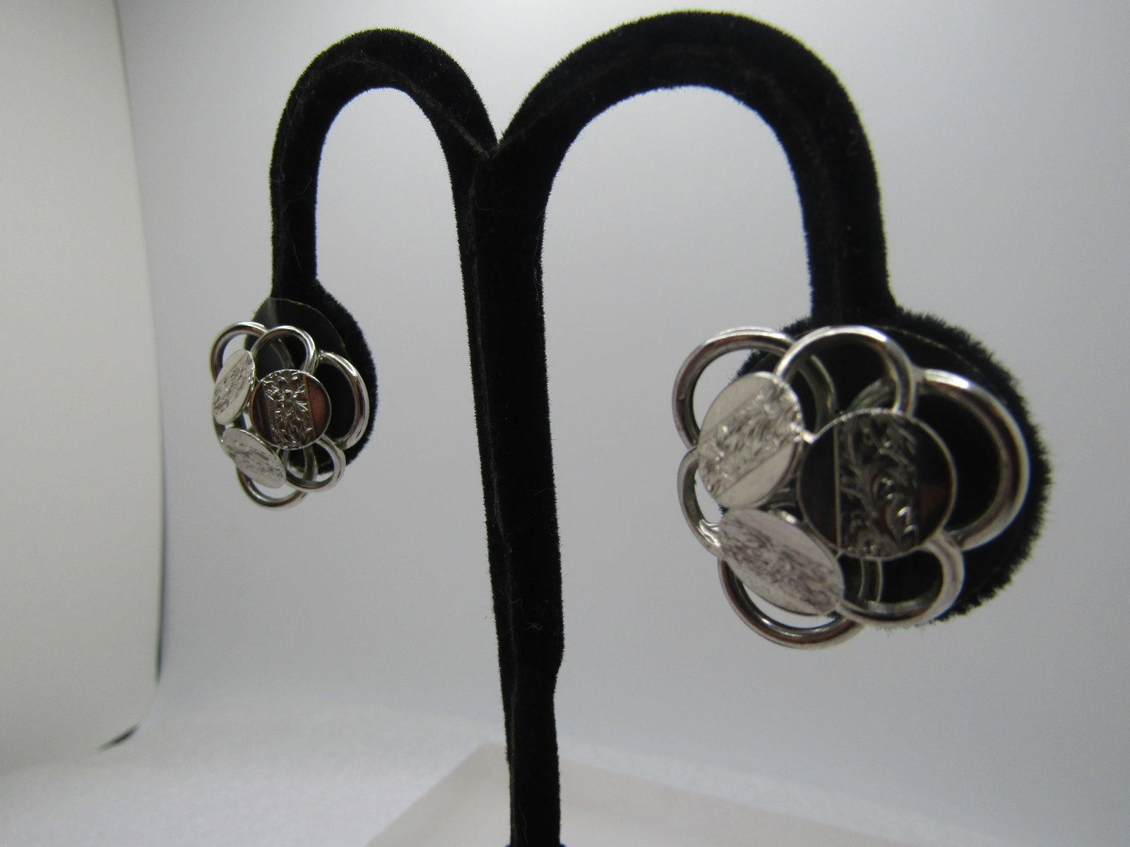 Vintage Round Decorative Link Bracelet & Earings Set, Clip, Sarah Coventry, 1970's - 3