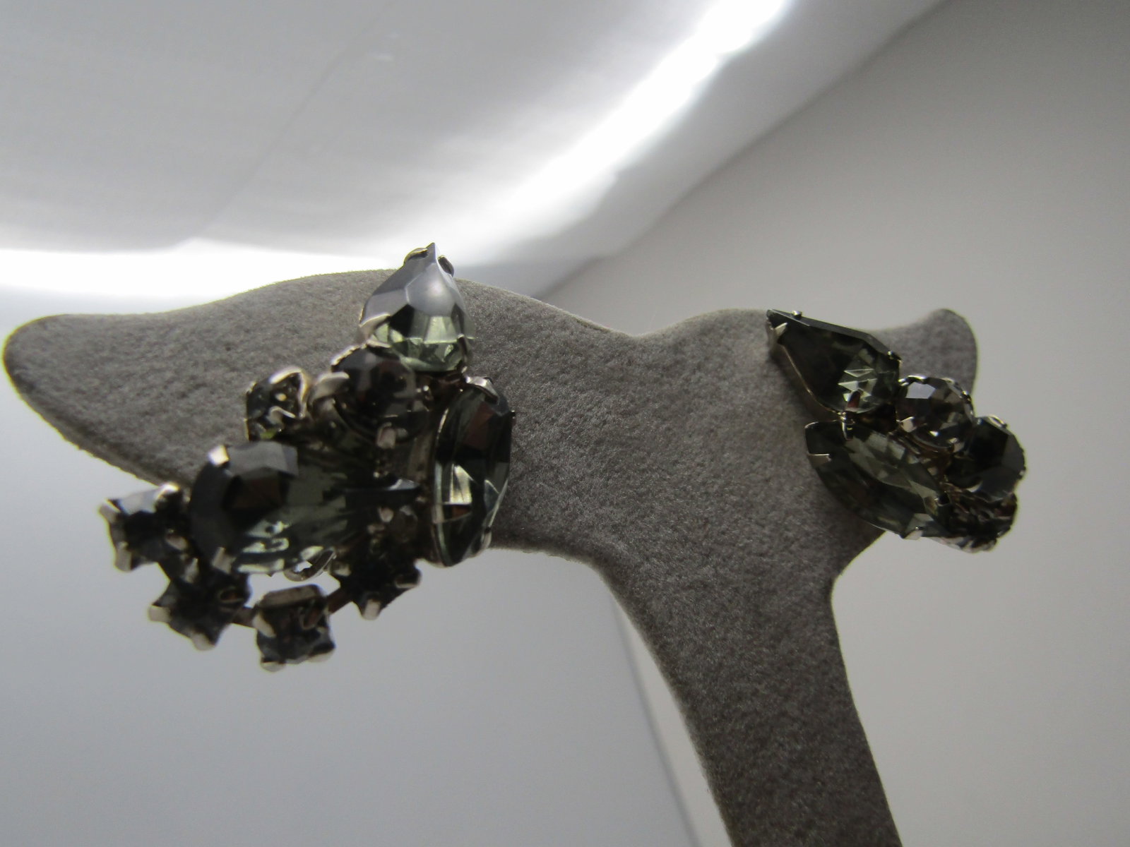 Vintage Smoky Rhinestone Clip Earrings, 1940's-1960's - 4