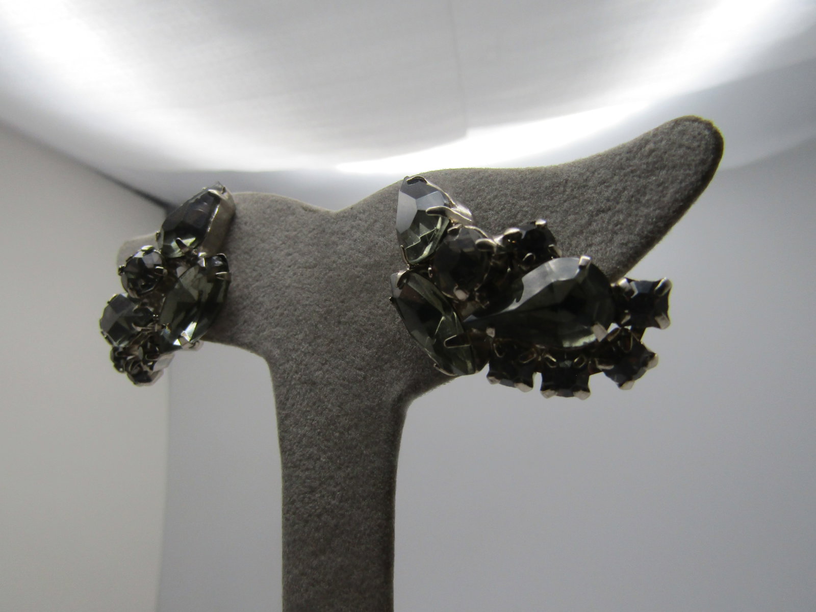 Vintage Smoky Rhinestone Clip Earrings, 1940's-1960's - 5
