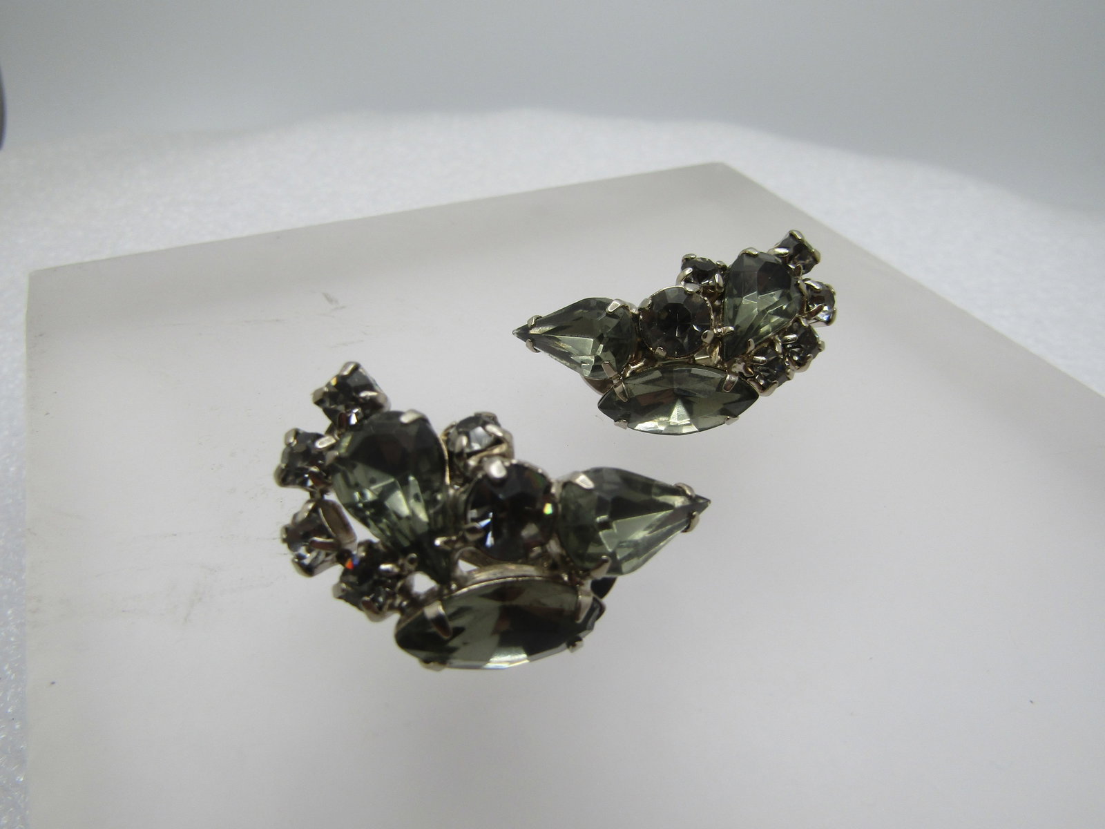 Vintage Smoky Rhinestone Clip Earrings, 1940's-1960's - 7