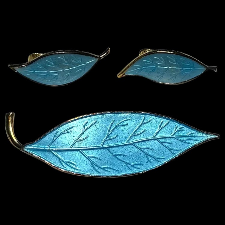 Vintage Blue Enameled Leaf Brooch and Earring Set: Title: Vintage Blue Enameled Leaf Brooch and Earring Set Description: Vintage Blue Enameled Leaf Brooch and Earring Set. Brooch-2.75 x.75 Earrings 1 x.25 inches. Metal, Enamel Date/Period: Vintage Mat