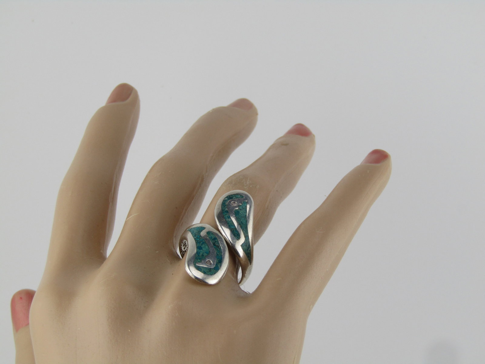 Vintage Sterling Southwestern Inlaid Turquoise Chip Ring, Bypass Adustable, 1970's-1980's. Signed - 7
