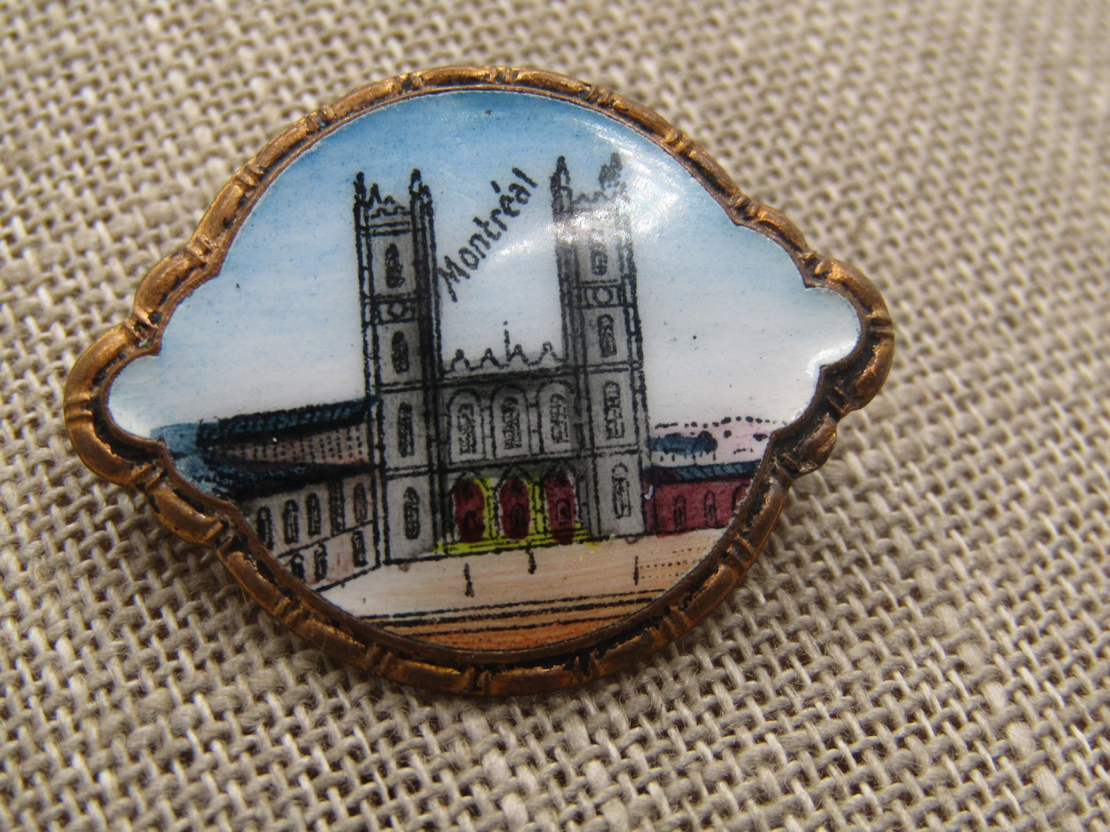 Vintage Painted Montreal Notre-Dame Basilica, Brooch, C-Clasp, 1920's: Title: Vintage Painted Montreal Notre-Dame Basilica, Brooch, C-Clasp, 1920's Description: Vintage Painted Montreal, Canada Brooch, Notre-Dame Basilica,C-Clasp, 1920's or earlier. Brassy gold tone - a