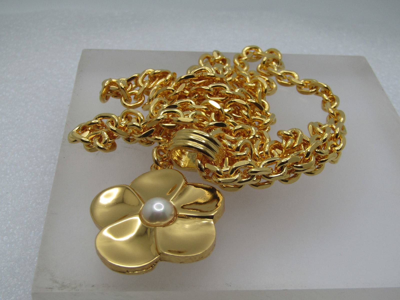 Vintage Gold Floral Blossom Necklace, 36", Faux Pearl, 1990's - 6