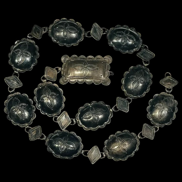 Fantastic Sterling Silver Vintage Navajo Hand Wrought Native American Concho Belt (1 of 7)
